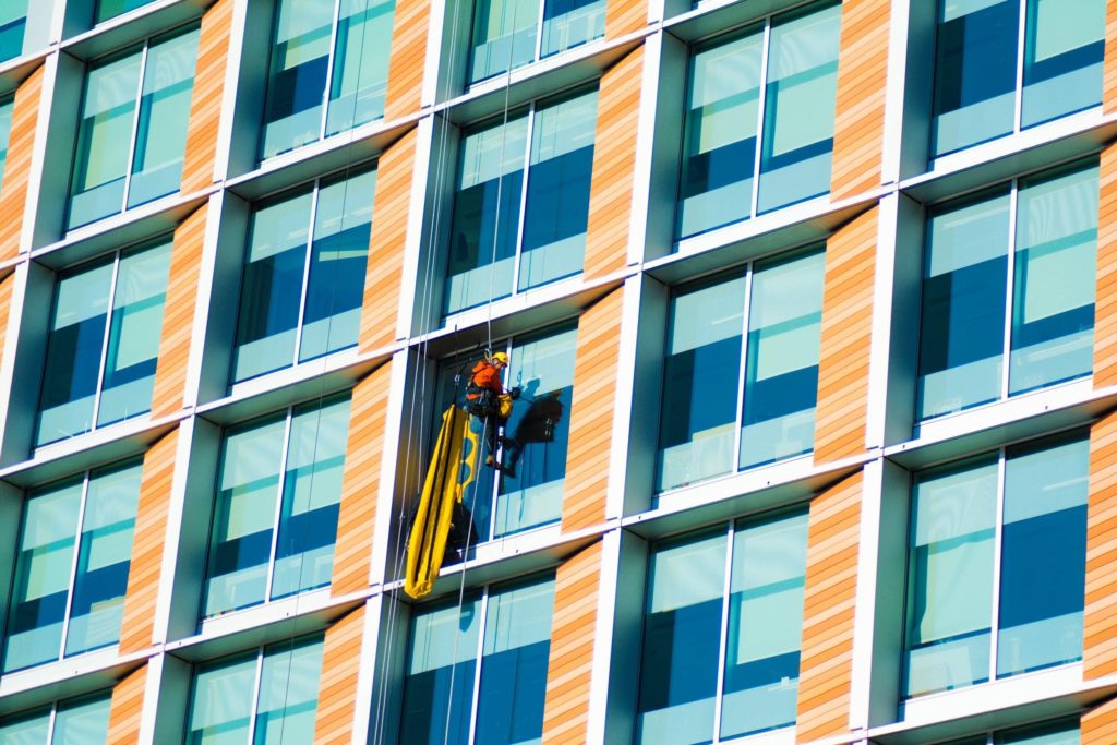 Reasons Why Hiring a Professional Window Cleaner is a Good Idea